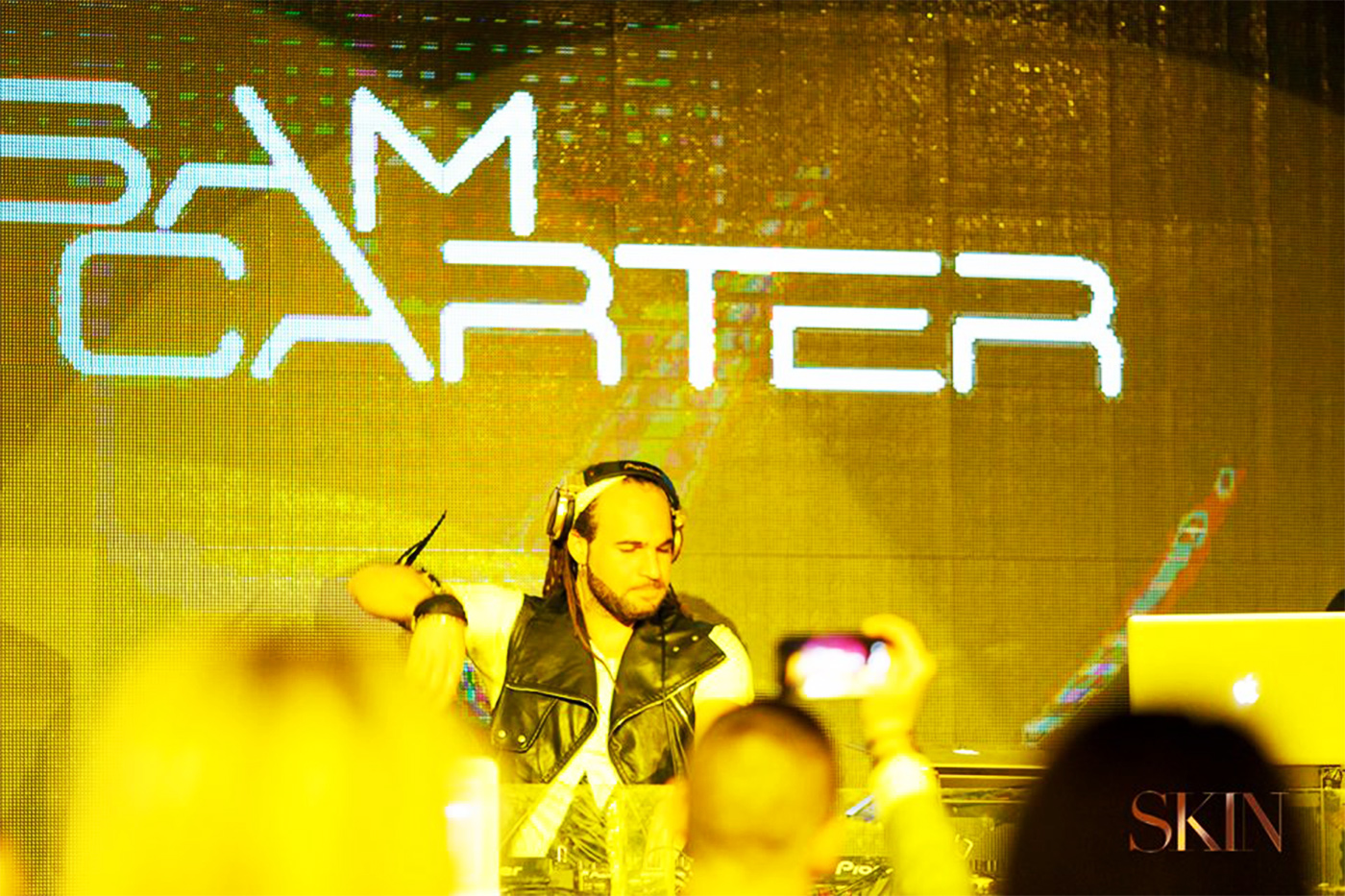 Live 7